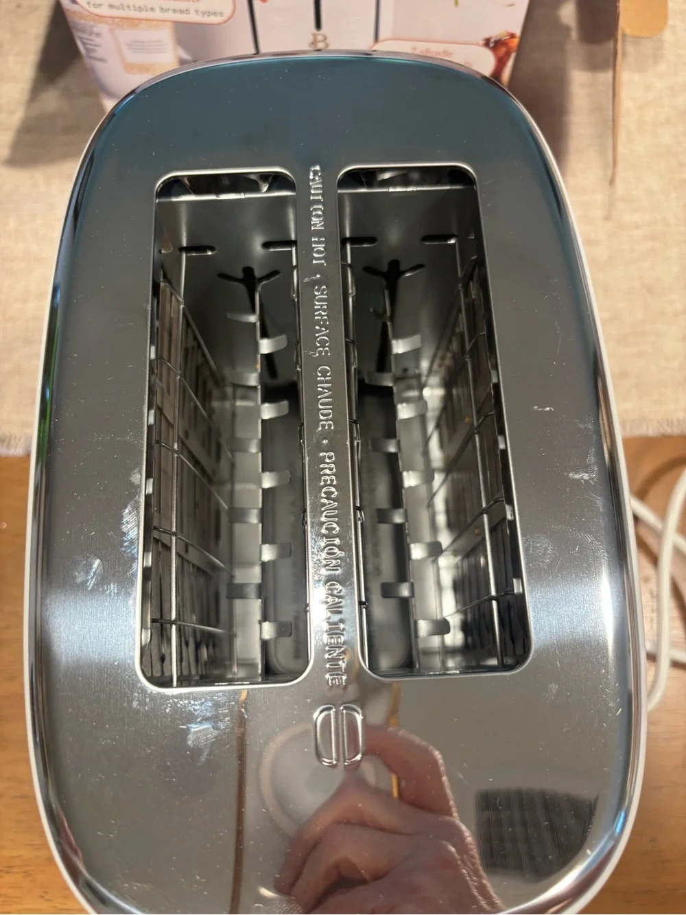 SOLD 🎉🎉Beautiful by Drew Barrymore 2-Slice Touchscreen Toaster White NEW